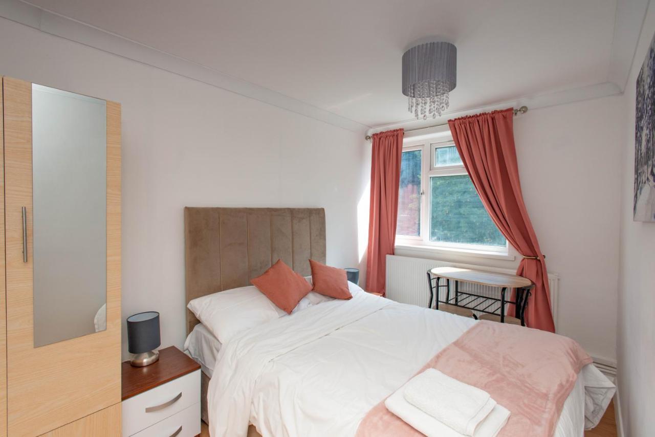 Modern Apartments In Bromley, Greater London Near Tesco And Sundridge Park Station Exterior foto