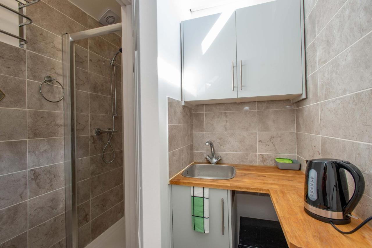 Modern Apartments In Bromley, Greater London Near Tesco And Sundridge Park Station Exterior foto
